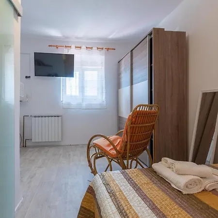Murva Lejlighed Posedarje